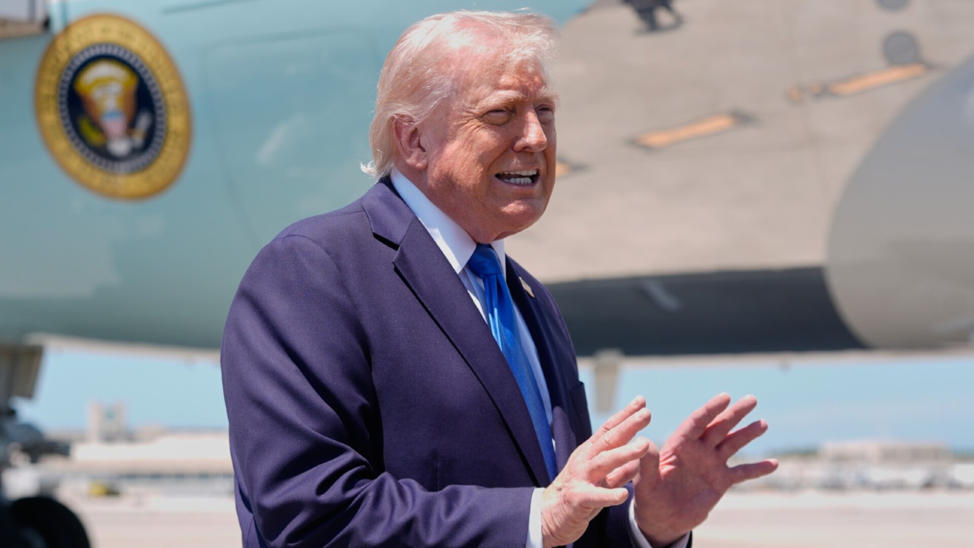 Iran offers to reopen the Strait of Hormuz if the US lifts its blockade ...