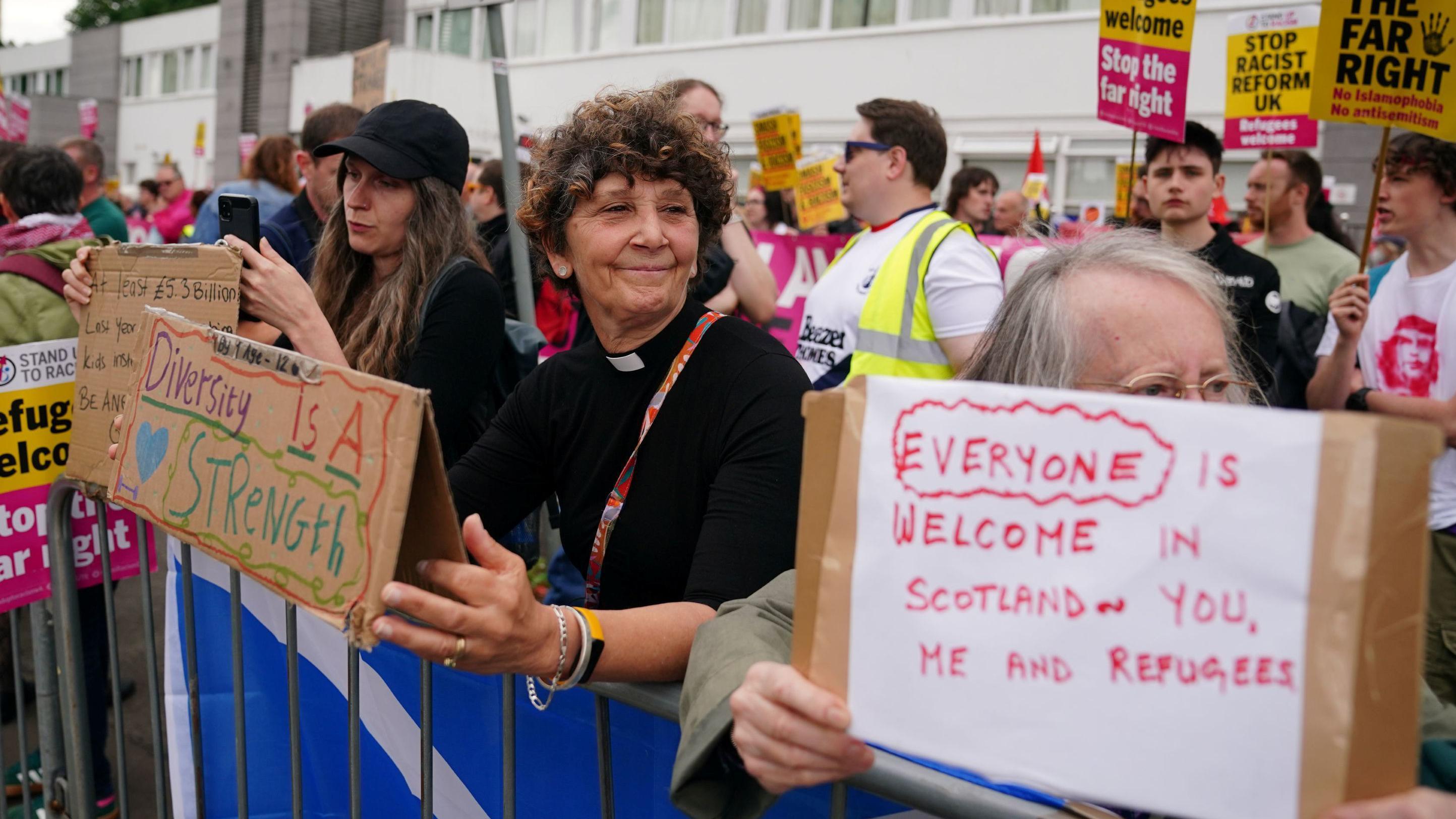 What impact do refugees have on housing in Glasgow?