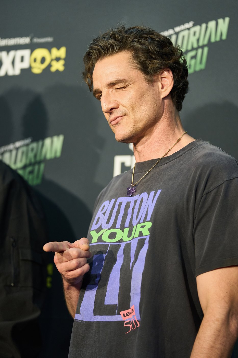 Pedro Pascal is moved to tears on his second visit to CCXP Mexico pop ...