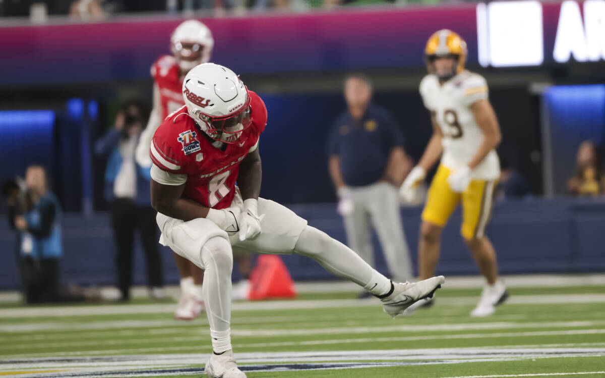 Raiders invite former local prep stars, UNLV players to rookie minicamp