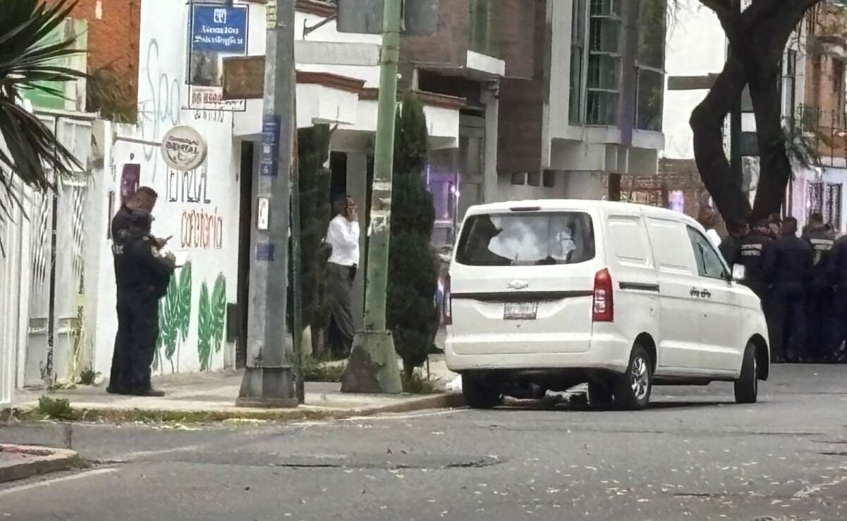 Ejecutan a un hombre dentro de una camioneta en la Gustavo A Madero ...