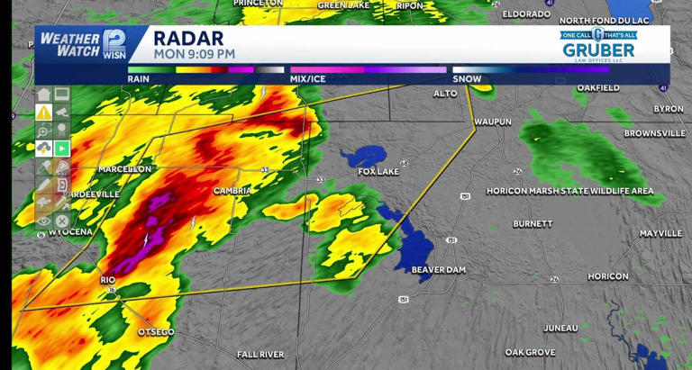 Severe thunderstorm warning issued for Dodge, Fond du Lac Counties Monday