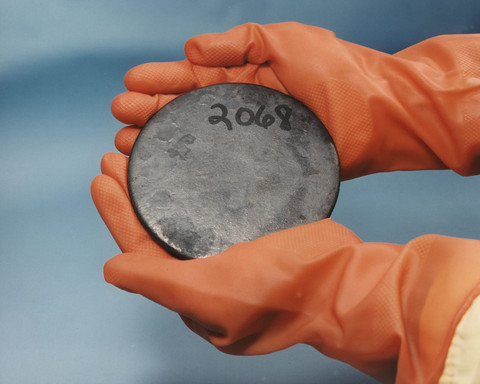 Rusia Tawarkan Simpanan Uranium Iran untuk Keseimbangan Kuasa