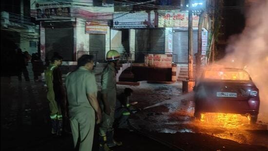 Two cars catch fire in separate incidents in Sect 121, no casualty