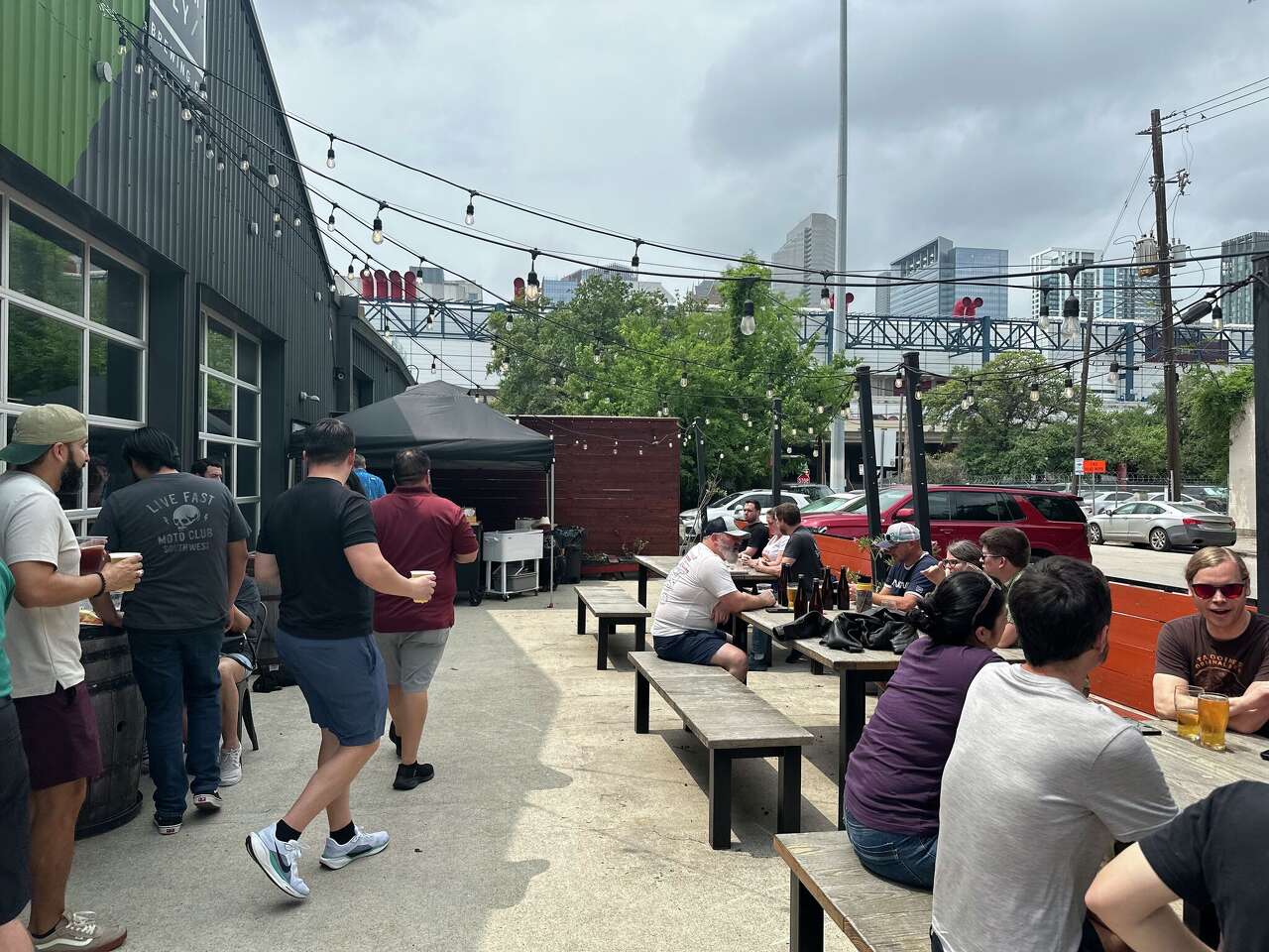 Houston's True Anomaly Brewing draws massive crowds ahead of closure