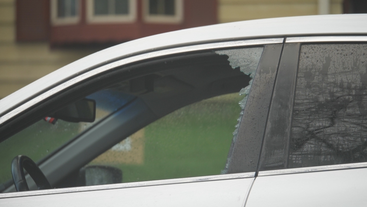 More than 30 car windows smashed in overnight vandalism spree in south ...
