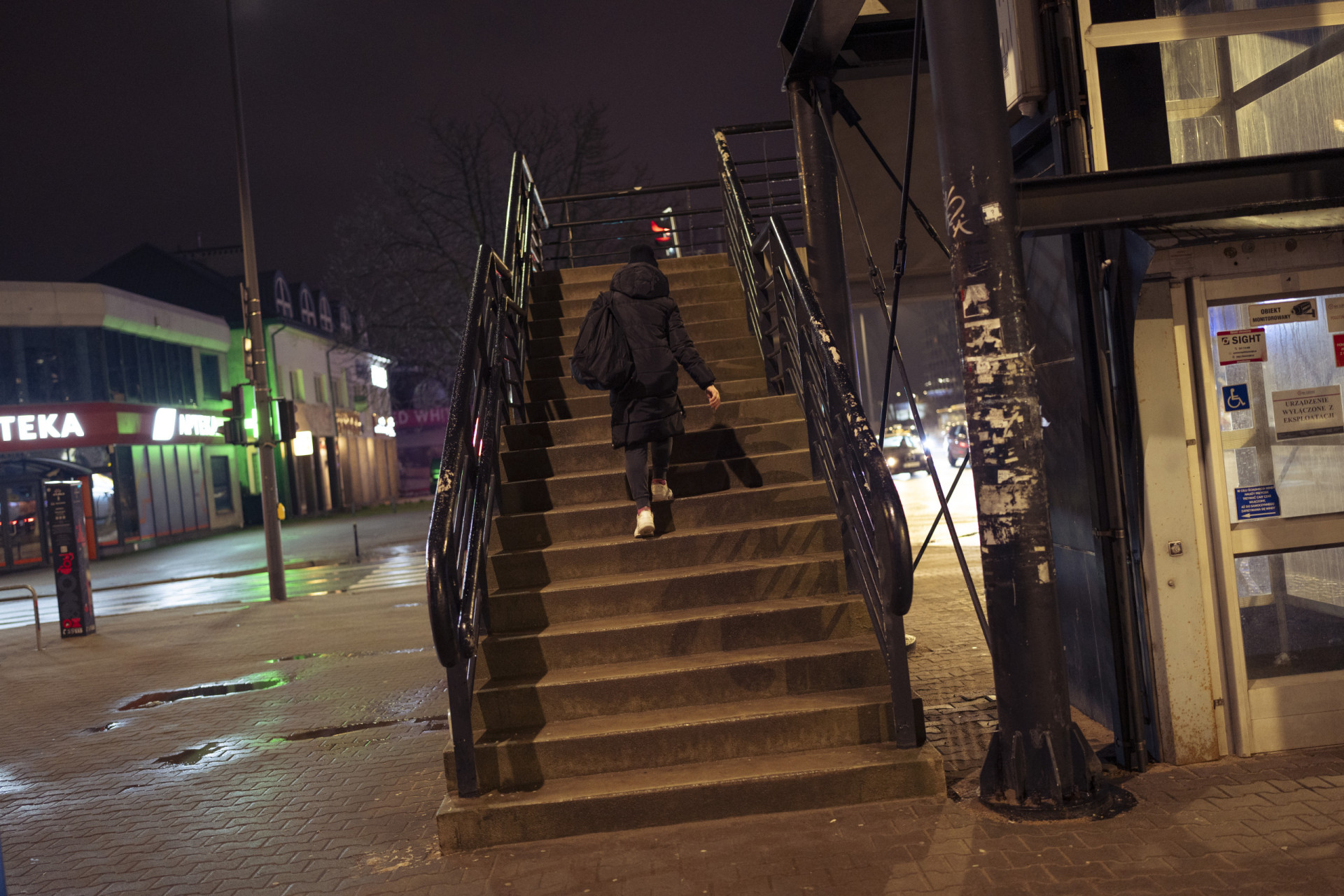 Walking alone at night: Which countries feel the safest?