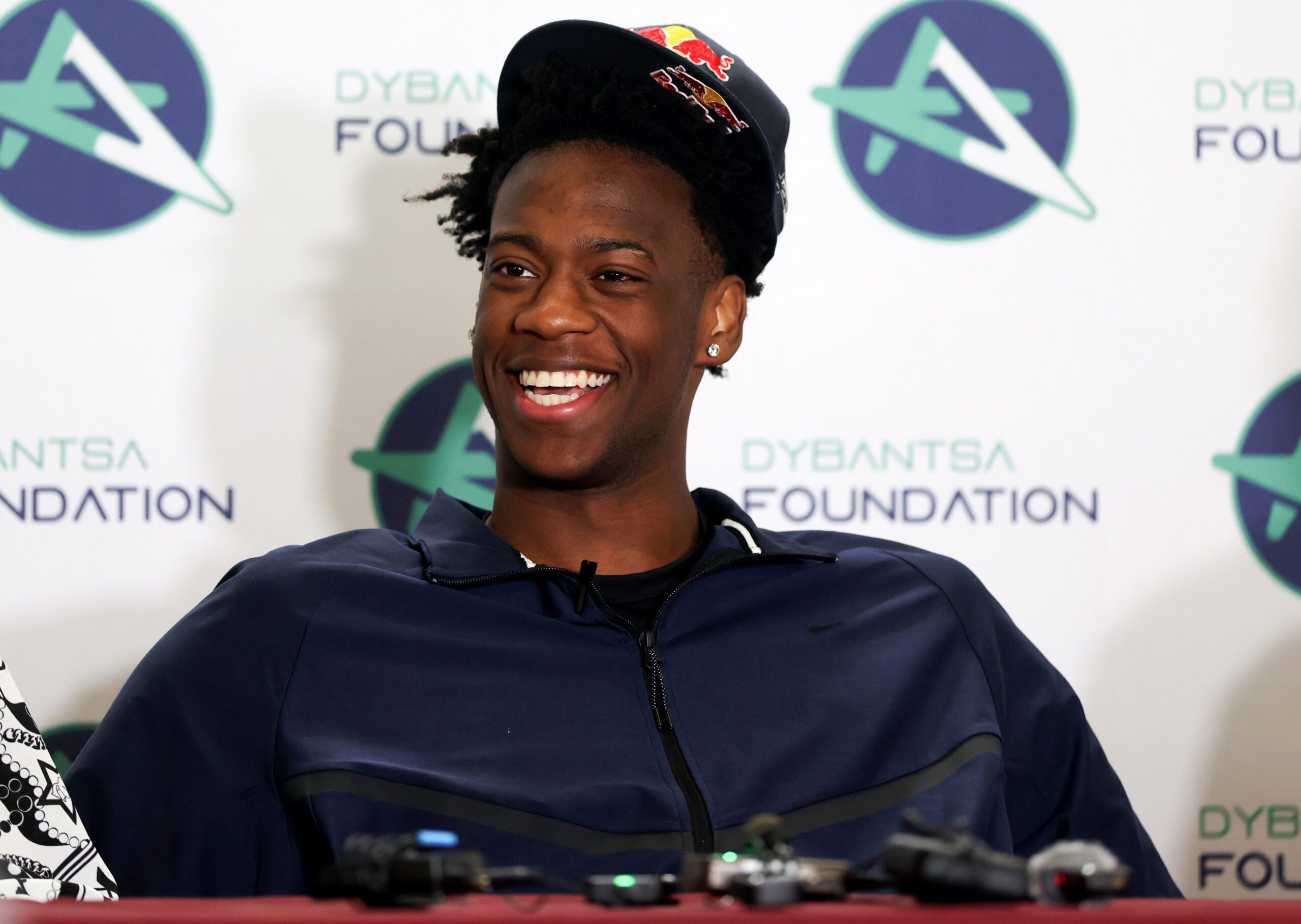 Potential No. 1 NBA pick AJ Dybantsa explains why he declared for draft at Brockton elementary school