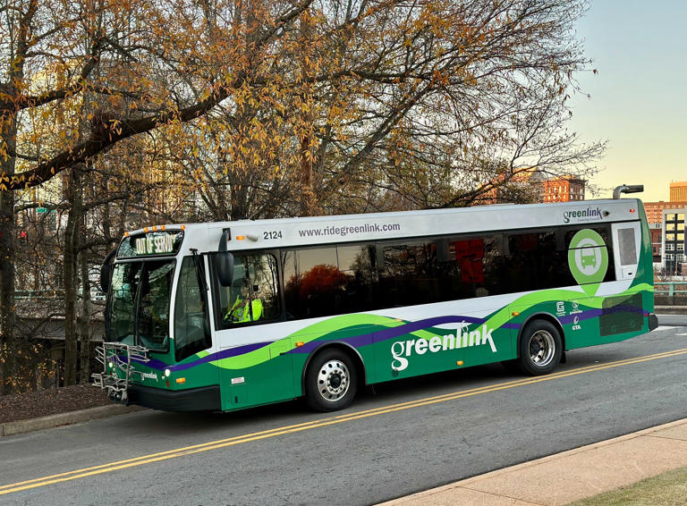 Greenlink to expand bus service during rush hours to cut down on wait times