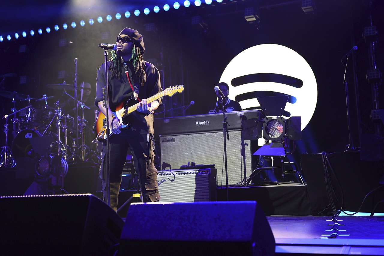 Spotify hits 293 million subscribers