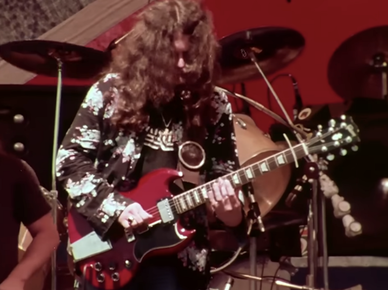 20 of the most iconic guitar solos of all time