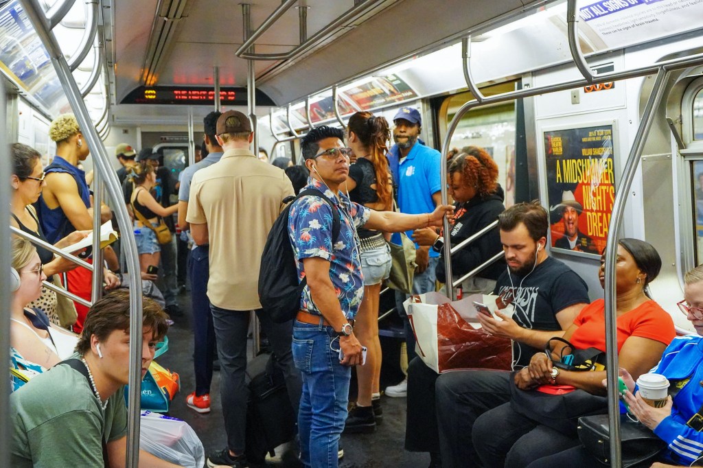 Hipster NYC straphangers fear third straight summer of hell on G train ...