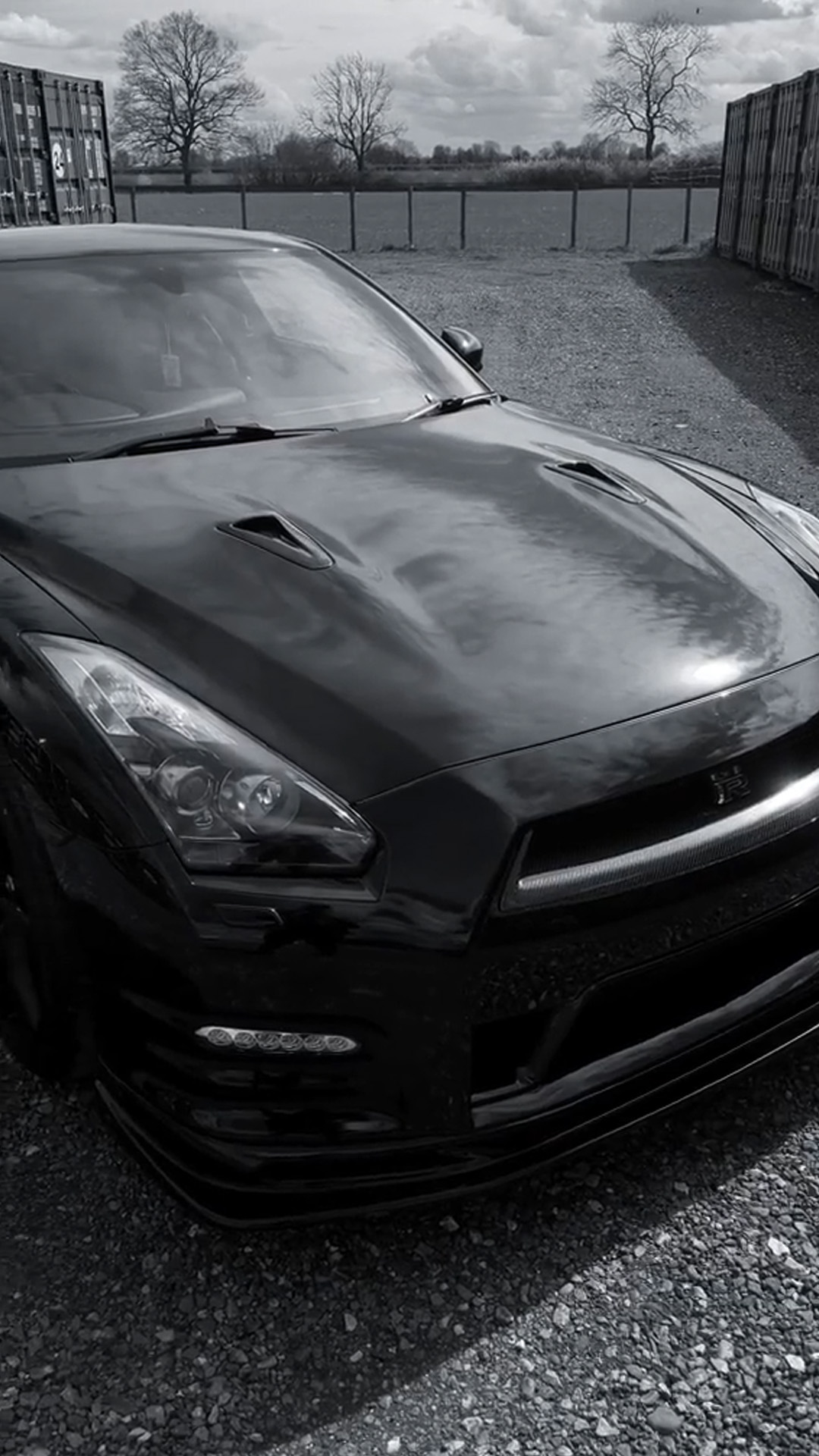 How aggressive does this black GTR look up close?