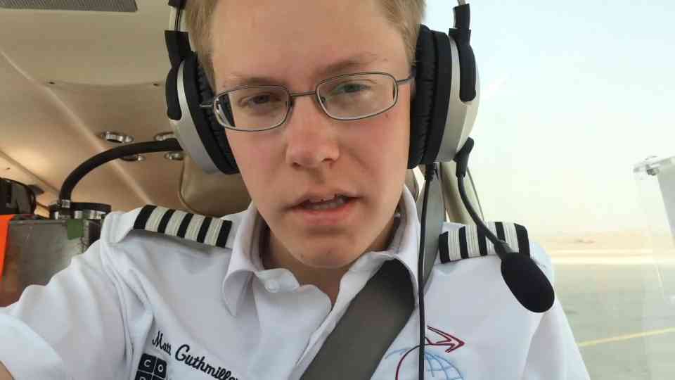 Watch what it feels like inside the cockpit during takeoff in Egypt ...