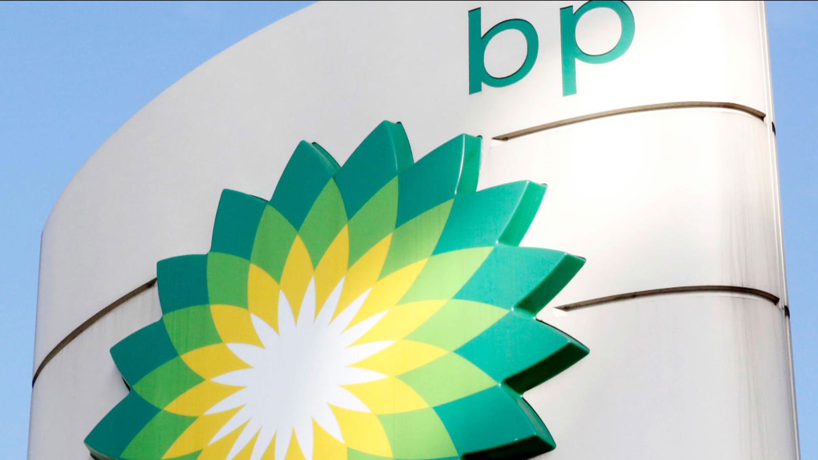 'Profiting from crisis morally wrong', says Miliband as BP announces ...