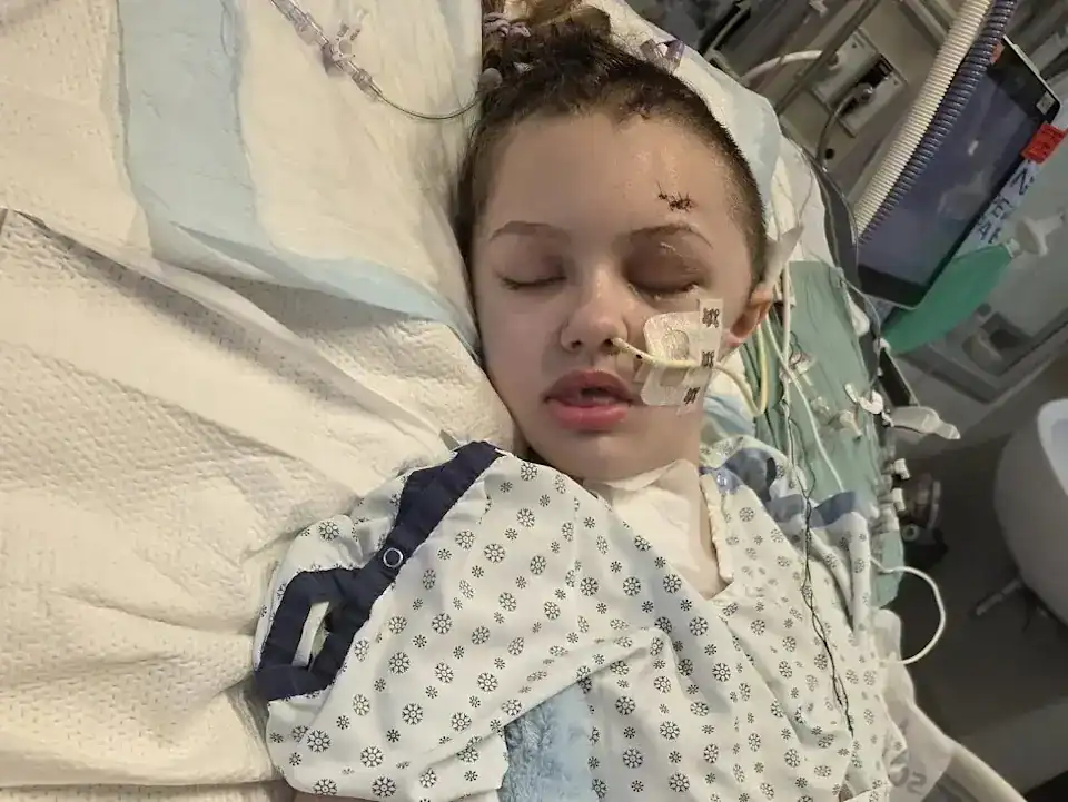Maya Edmonds, de 12 anos, arriscou a própria vida para salvar colegas ...