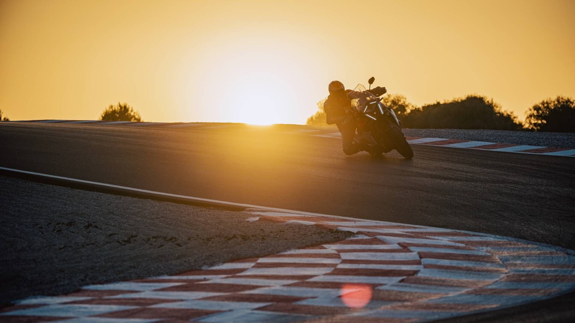 The motorcycle that nails the sweet spot between performance, comfort ...
