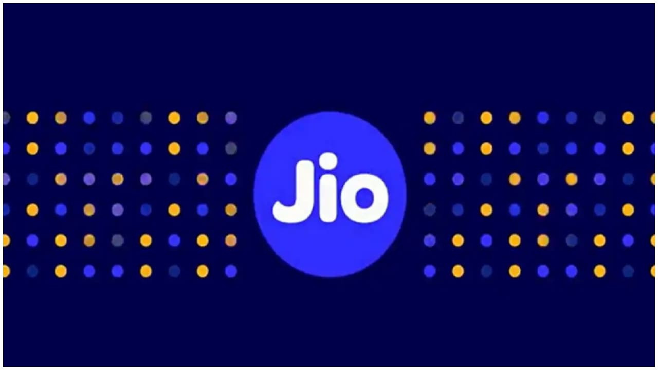 Jio recharge alert! Rs 198 plan offers 2GB daily data, unlimited calls