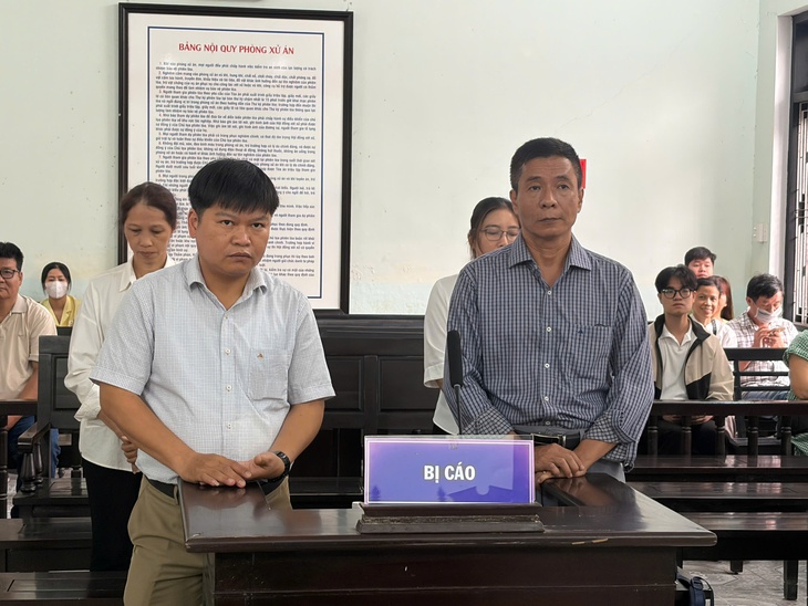 Cựu giám đốc CDC Huế lĩnh án tù vì mua vắc xin ngoài đấu thầu