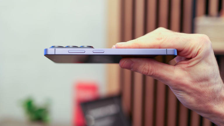 Best camera phone awarded for ultra-high 200MP resolution images – it ...