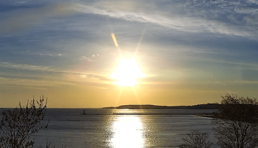 Sunrise smart start: Crescent Beach foreclosure, RCSD rally