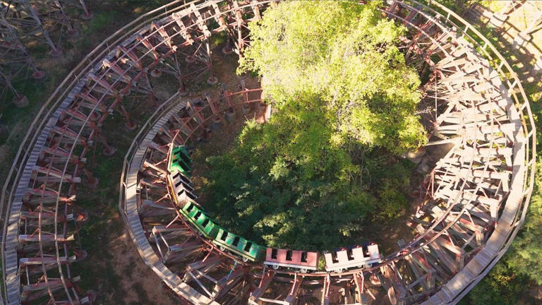 8 things you can’t miss at America’s best theme parks this summer