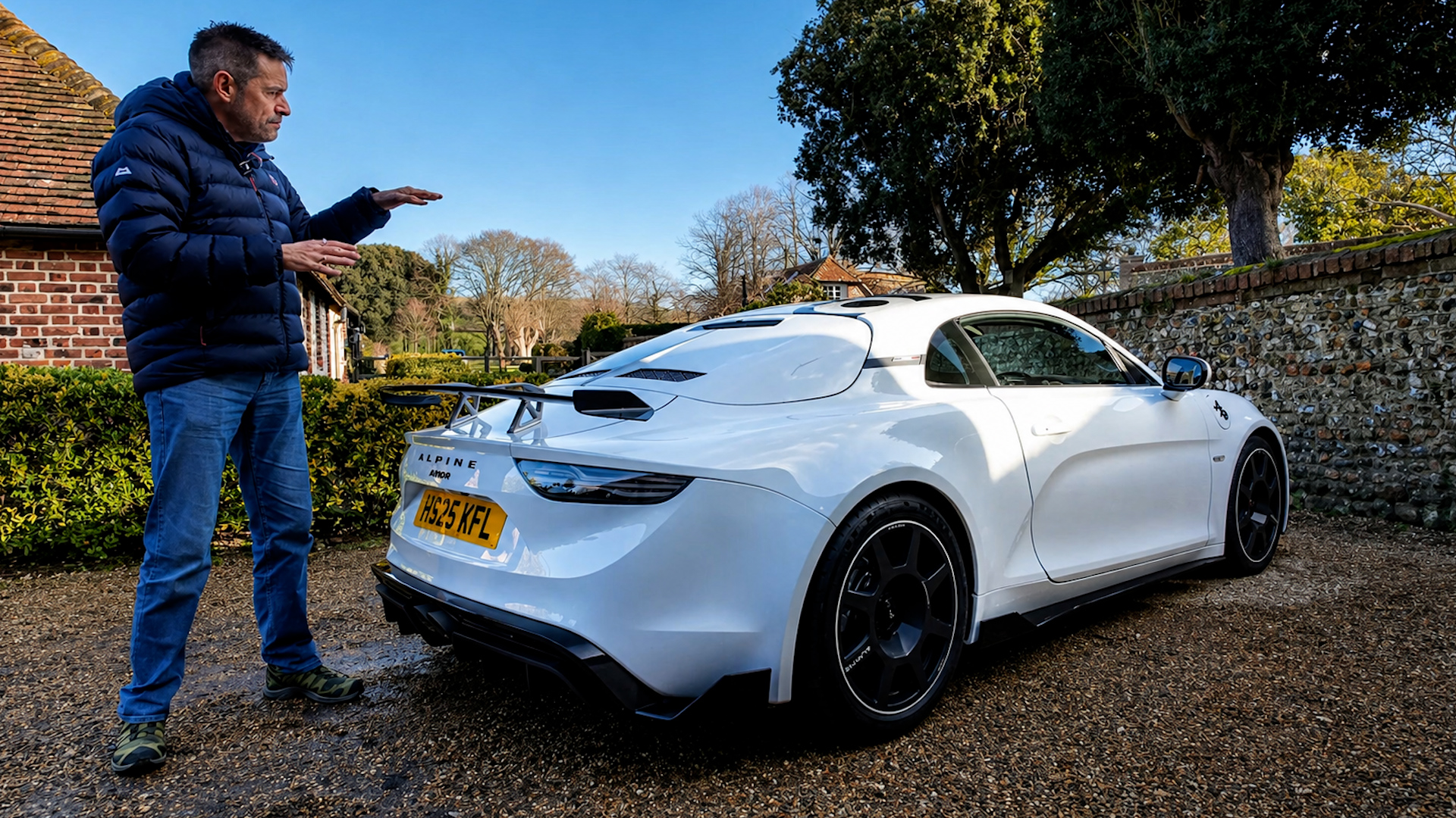 Exploring the aerodynamics of the Alpine A110 R70