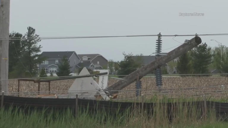 Thousands without power after strong winds sweep through Chicago, NW ...