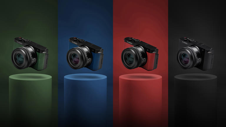 Cameras are no longer always boring black but buying a colorful camera ...