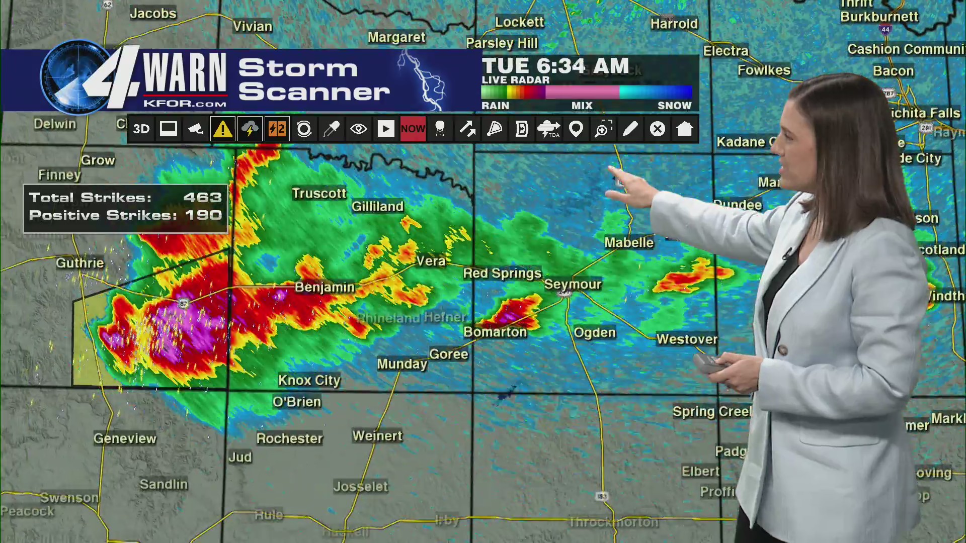 Emily Sutton tracks today's severe storm timeline (4/28/26 6:45AM)