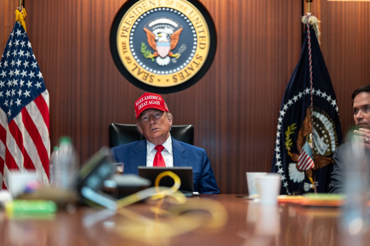Trump aides fear Iran could turn into a drawn-out 'Cold War situation'