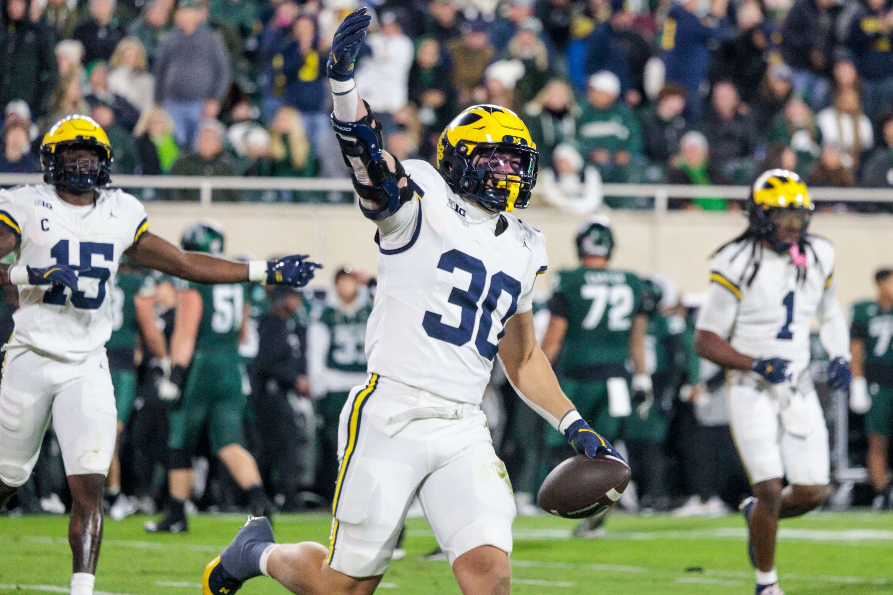 Michigan standouts charged with filling holes in Detroit Lions defense ...