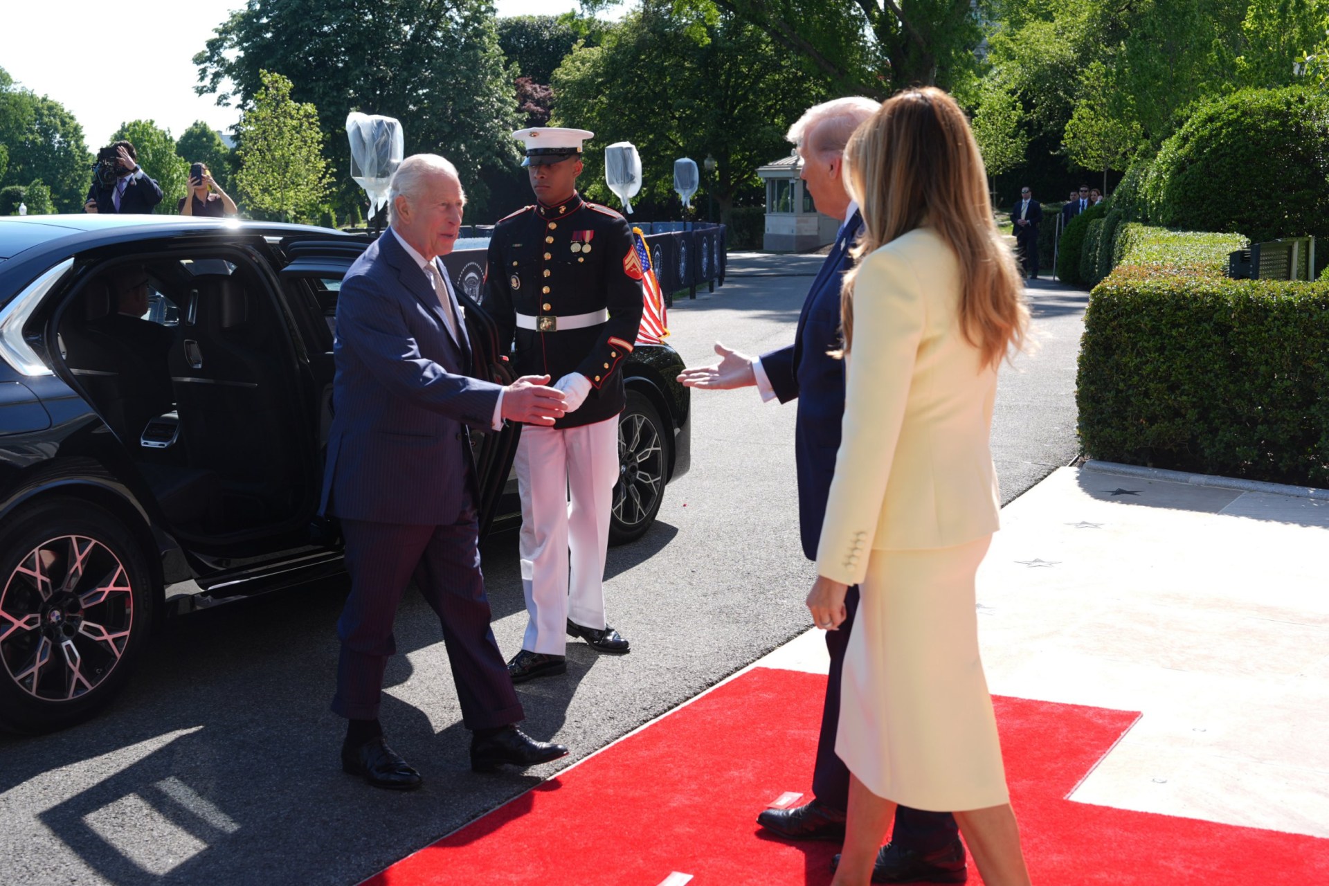 King Charles doesn’t allow Donald Trump to out-handshake him