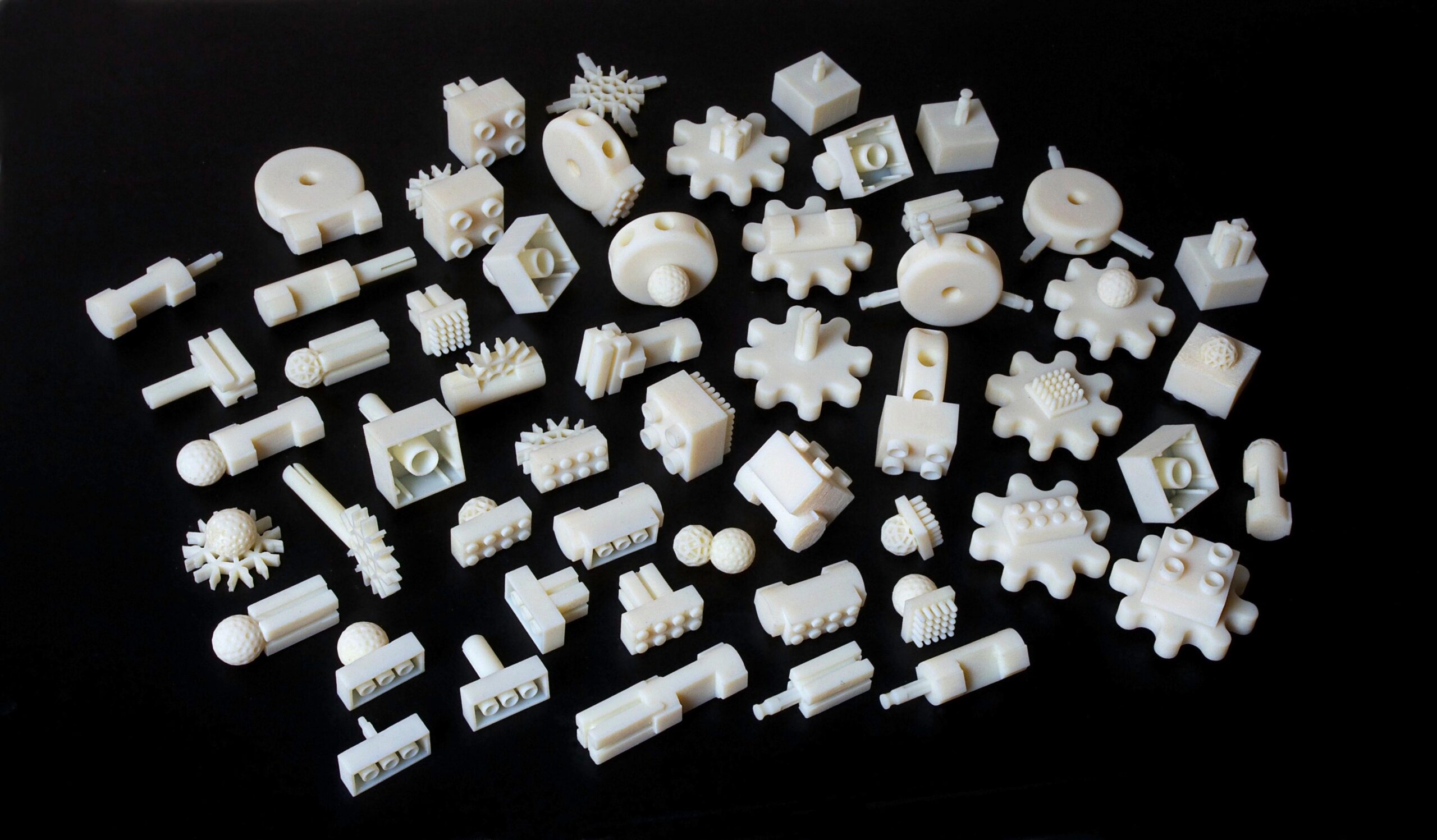 Free Universal Construction Kit: 3D-printable adapters to connect Lego ...