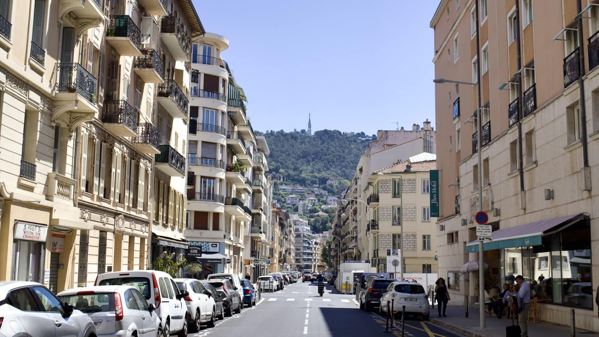 Nice. Des nuisances monstres autour de ces deux hôtels branchés ...