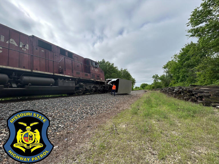 Road closed in Cass County after semi stuck on railroad tracks was hit ...
