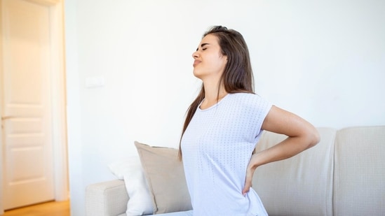 Working from bed? Orthopaedic surgeon warns against common WFH habits ...