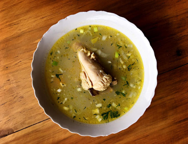 Liquid gold: 8 homemade broth recipes for deeply flavorful soups
