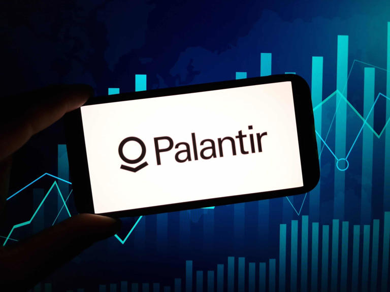 If Palantir Keeps Proving the Skeptics Wrong, PTIR Could Go Vertical Again