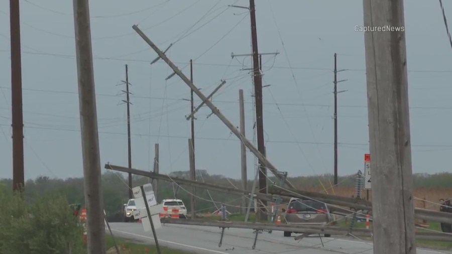 Thousands without power after strong winds sweep through Chicago, NW ...
