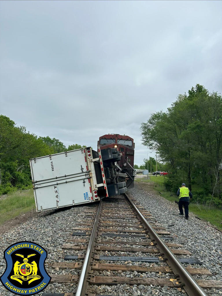 Road closed in Cass County after semi stuck on railroad tracks was hit ...