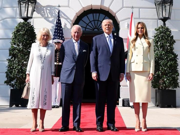Is Donald Trump intimidated by King Charles? Expert exposes 'timid ...