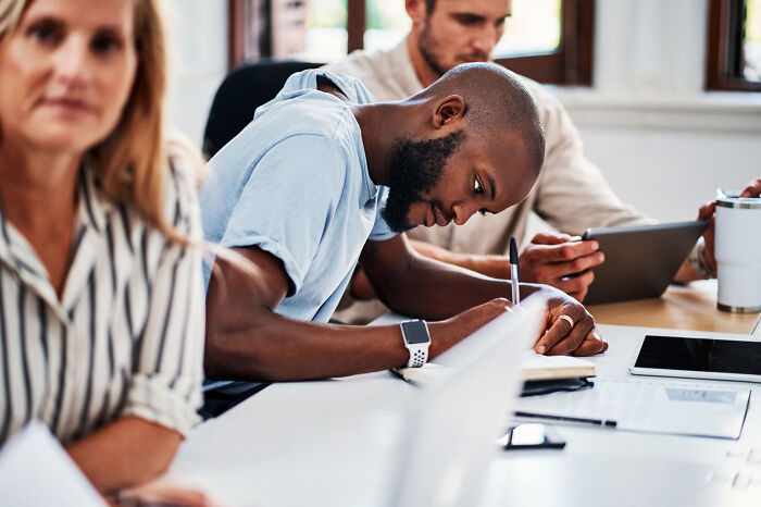 45 Absurd Rules That Schools And Workplaces Tried To Implement