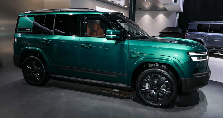 BYD's new Toyota Prado hunter is circling