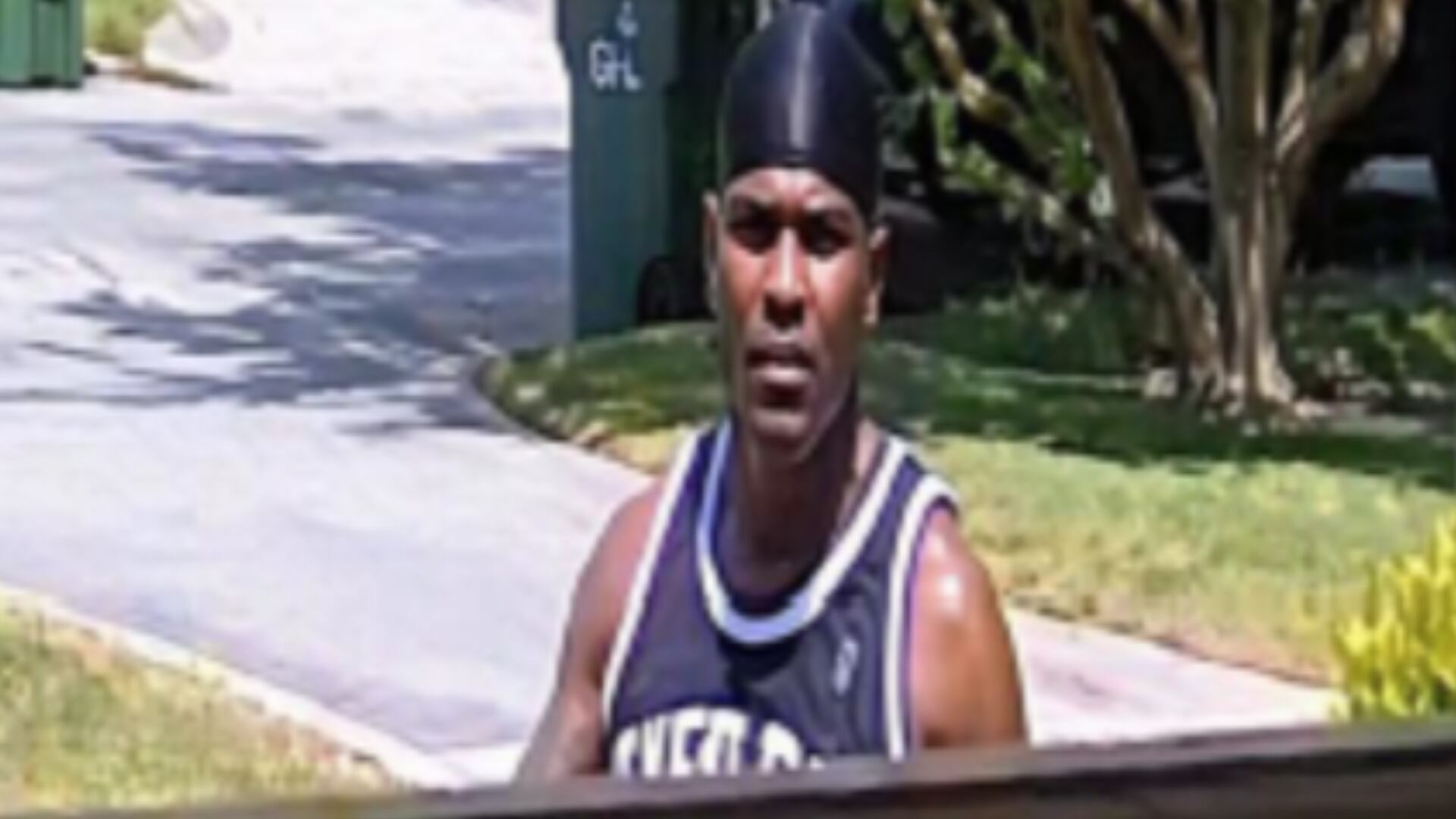 Porch pirate: Video shows man snatch packages from front porch of ...