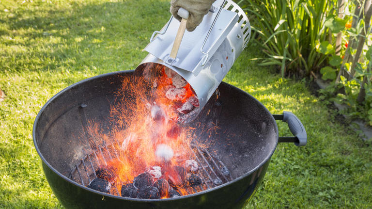 Can you use too much charcoal when searing meat?