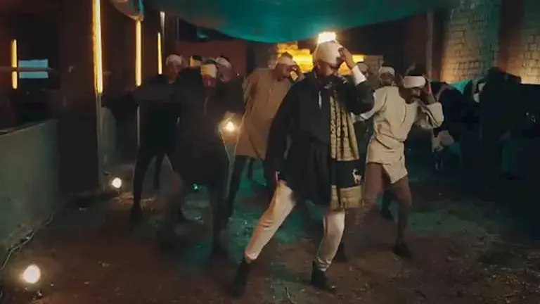 اكرم حسني في احد الاعلانات