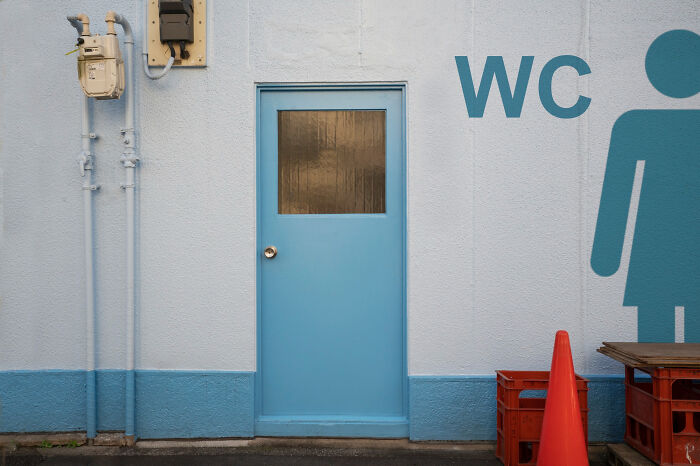 45 Absurd Rules That Schools And Workplaces Tried To Implement