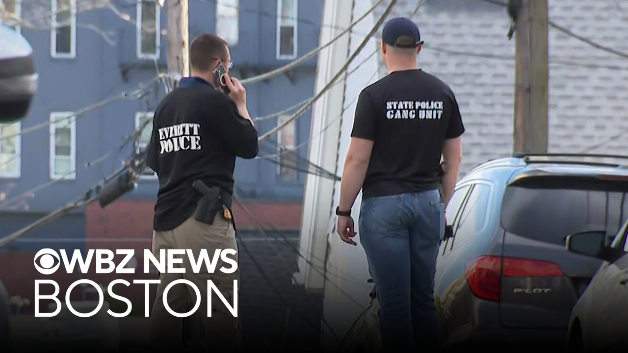 Police investigate 3 bank robberies in Everett, Boston