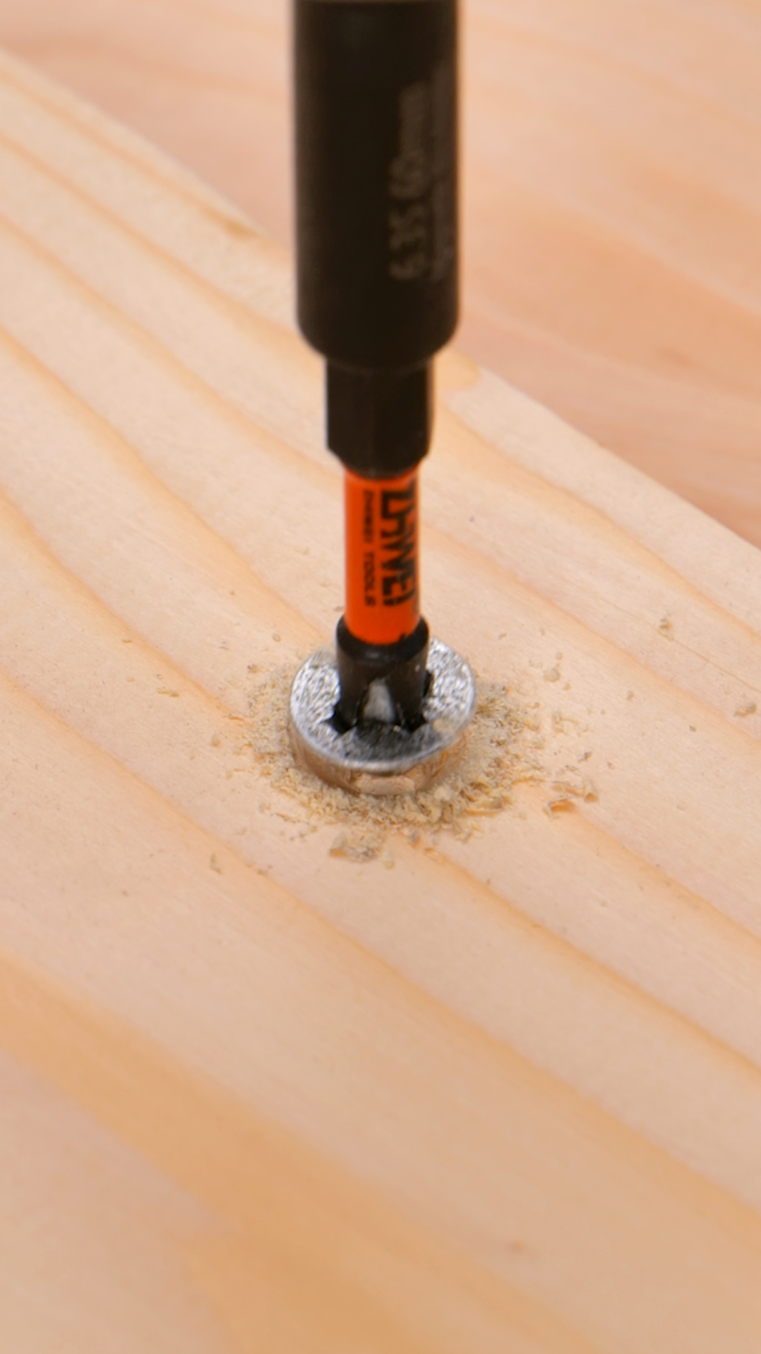 Wood screw trick handymen swear by